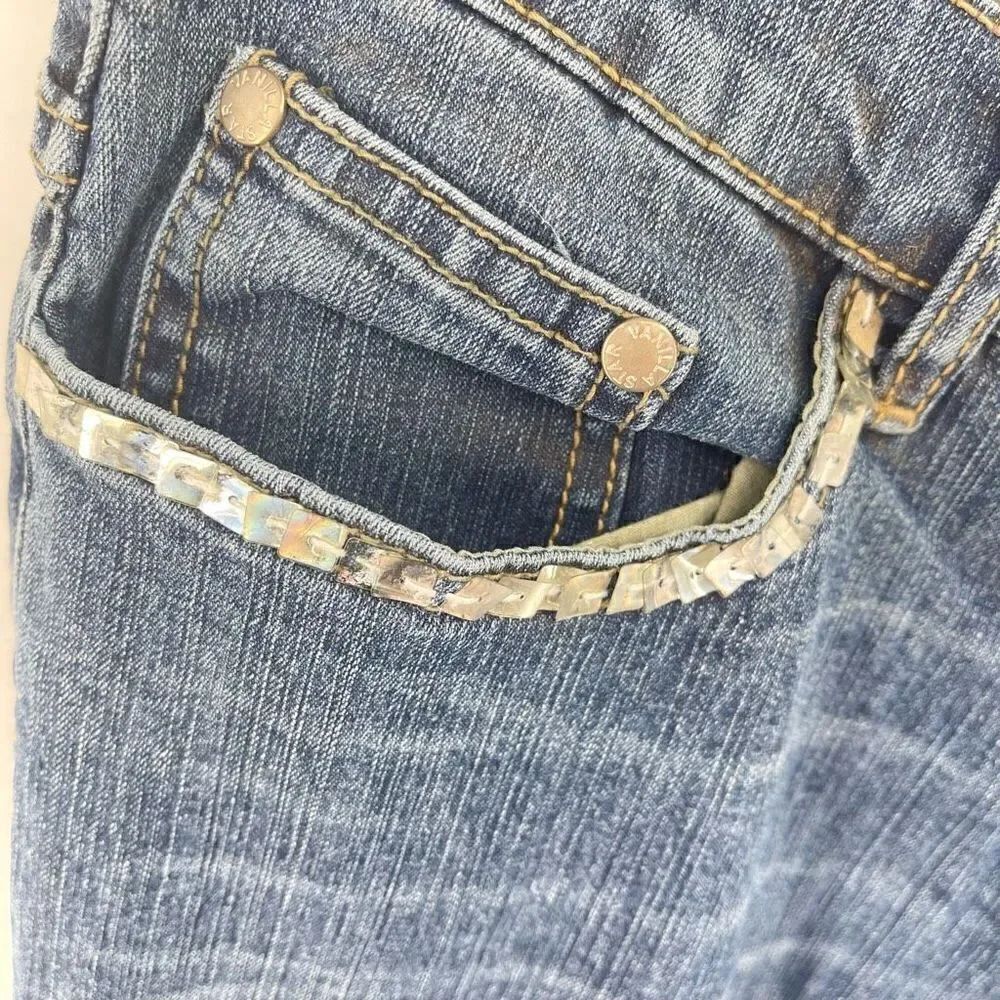 Vanilla star Women's Bootcut Jeans Beaded Pocket Mid Rise Denim Medium Wash Size - Picture 3 of 12